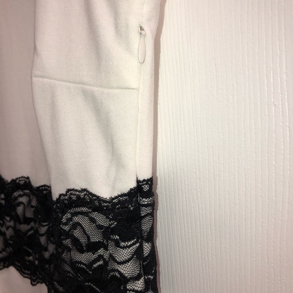 Lace and knit blouse - Picture 4 of 4